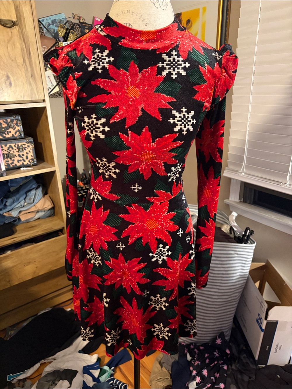 Red Christmas Poinsettia Long-Sleeve Fit & Flare Dress - Xhilaration - Medium